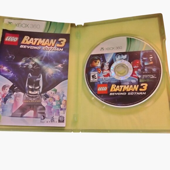 Lego Batman 3 Beyond Gotham Xbox 360 Manual - Picture 2 of 3